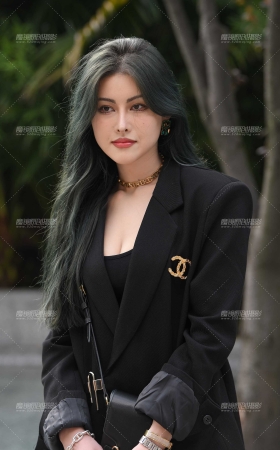 西服美腿高跟美女 [14P]