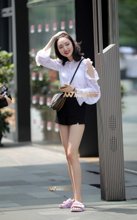 超长美腿 美丽动人 [29P]