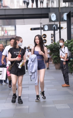 21725-2+153/白嫩清纯的热裤女孩