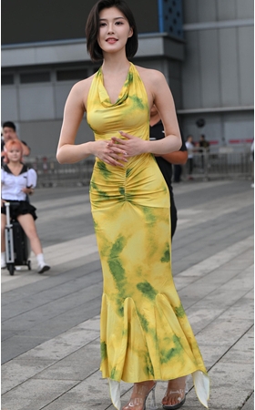 长裙美背(88P)