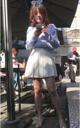 白裙吗美女小姐姐