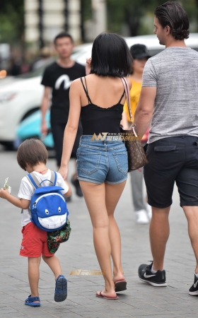 又见甜美笑容的辣妈美** [23P]