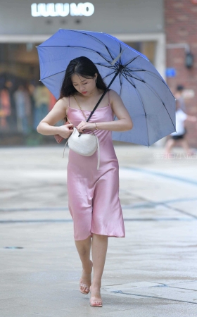 [红石专区] 搭讪粉红裙美女 【图片➕视频】<font color=red> [10P]</font>
