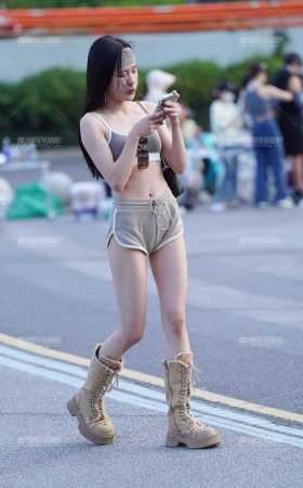 清凉热裤 [22P]