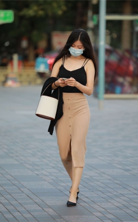 优雅包臀裙