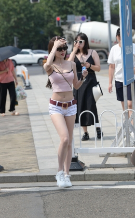 23623-12=65/紧致热裤美腿小仙女～