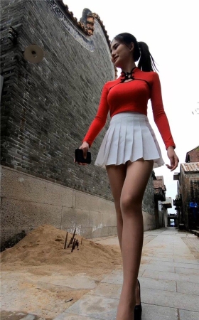 红衣白裙极品丝足美女视频3A140[644M]