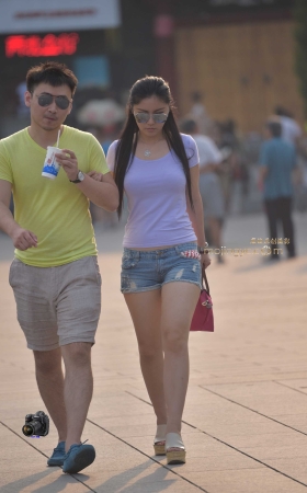 2015-07-29丰满大胸少妇（16P） [16P]