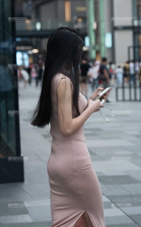 长裙美女 [10P]