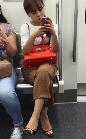 甜美漂亮的美女