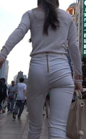 4k-白裤高挑身材高跟鞋街拍美女 [1.54 GB]