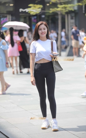 青春靓丽健身美女 [22P]