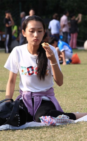 No26 一双薄到极致的美少女细长素足