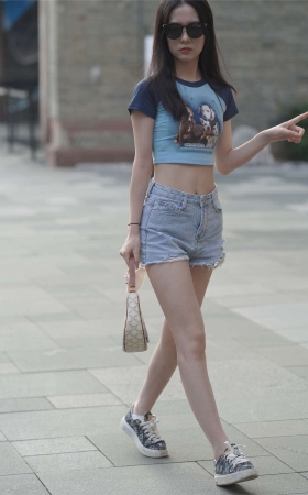 青春活力小蛮腰