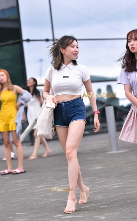 迷人大长腿 [17P]