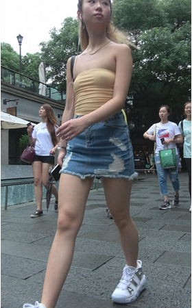 极品牛仔裙MM