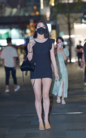 美腿短裙