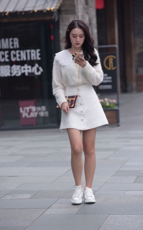 短裙美女