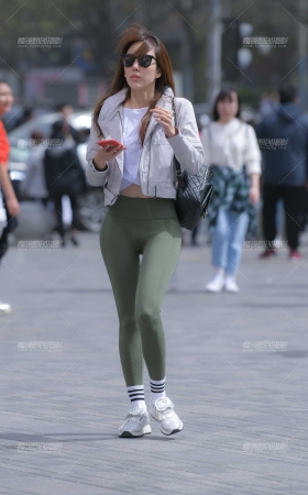 性感绿色瑜伽裤美女 [17P]