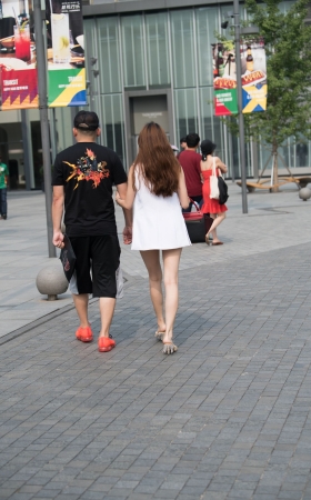 高跟女友逛街