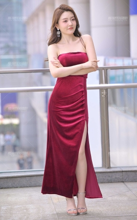 红裙礼仪 [17P]