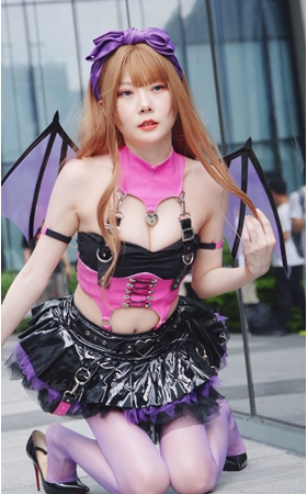 性感可爱的小美女