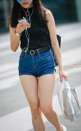 超短热裤 勒的绷紧 [19P]