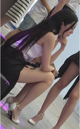 长发小姐姐