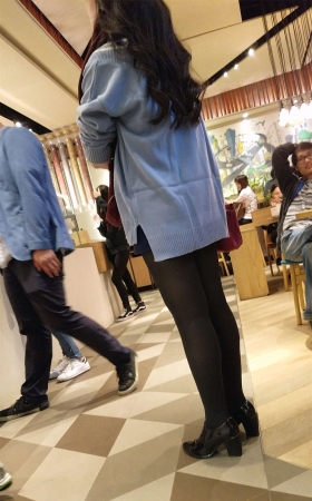 黑色丝袜高跟鞋美少妇诱人美腿