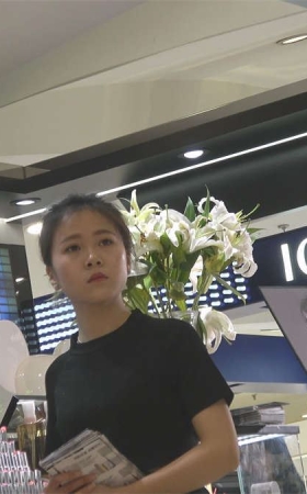 极品高跟鞋丝袜美腿包臀裙化妆品销售