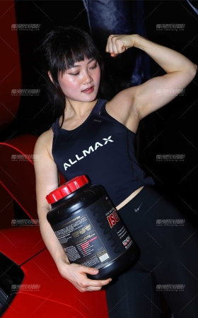 健美黑衣黑色紧身裤美女 [20P]