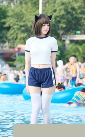 可爱的COS小美女3A8389[1.7G]