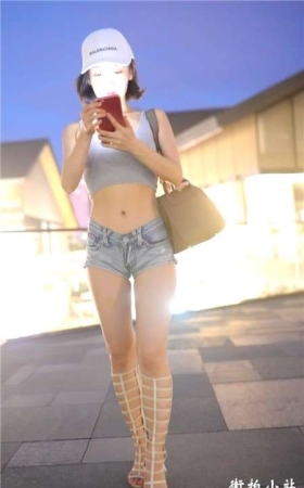 丰满美女模拍5 [2.62 GB]