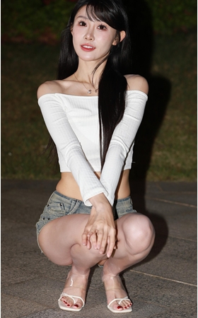 长腿热裤美女(151P)