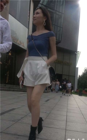 4K 街拍性感高贵美女