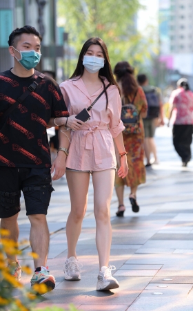 2092-9+45/热裤肉腿