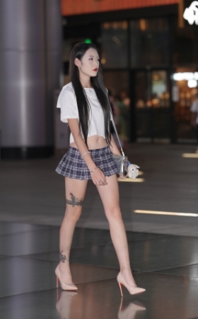 齐B短裙大长腿