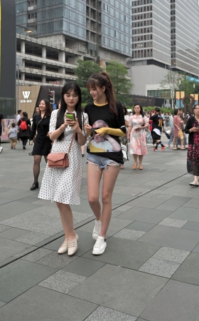 热裤超白大长腿