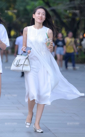 洁白 [13P]