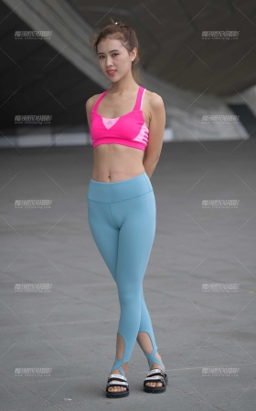 这样的紧身美女你喜欢吗 [26P]