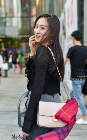回眸一笑的时尚美女 [12P]