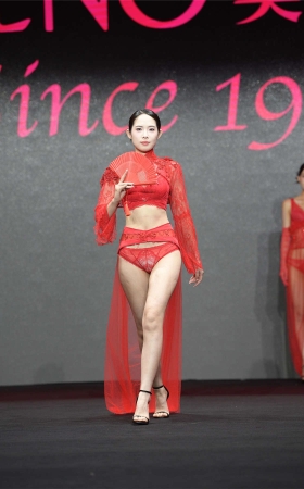 火红内衣秀