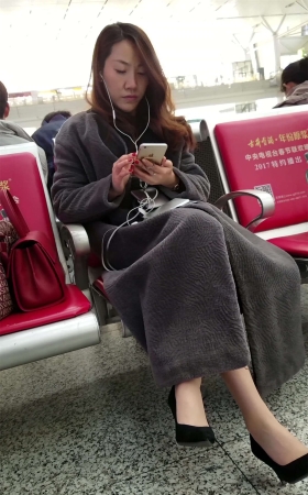 候车室火车站性感高跟鞋女神御姐美女