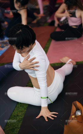 动作漂亮 [14P]