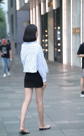 2269-23+69美腿拖鞋美女