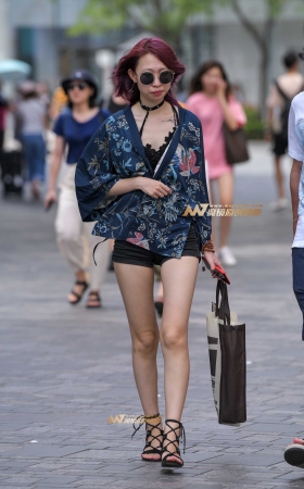 短裤小月牙 [14P]