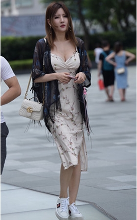 性感漂亮的长裙美女(24P)