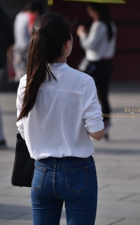 2016-10-31紧身牛仔妹妹10张 [10P]