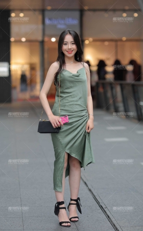 清新淡雅小姐姐 让人怦然心动 [16P]