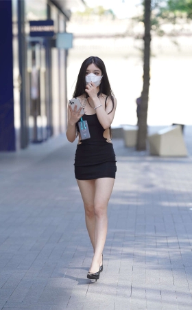 气质包臀裙小姐姐